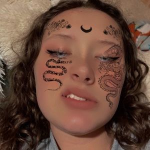 Meet your Posher, Brook